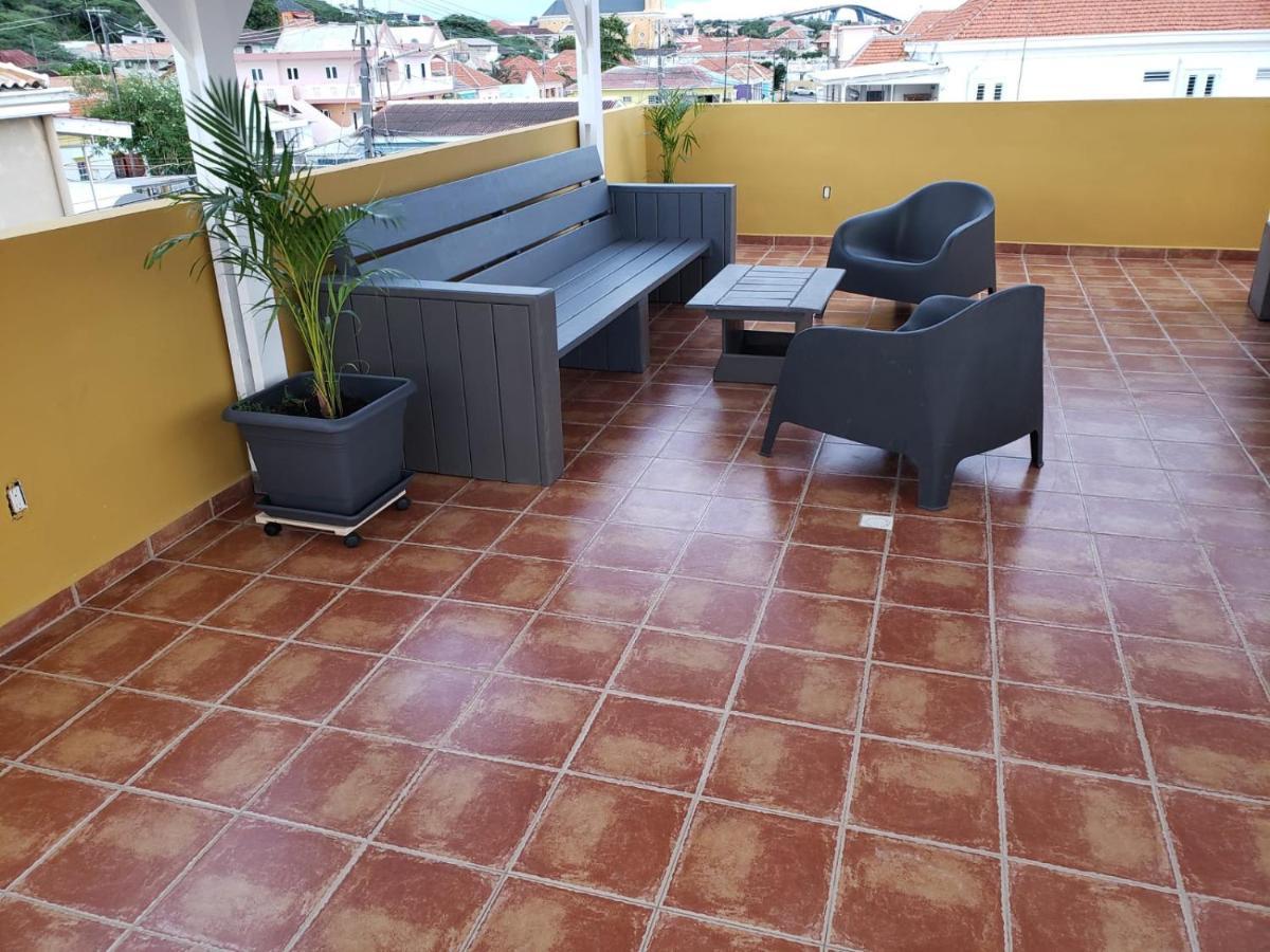Mustique Suites Curacao Willemstad Exterior photo