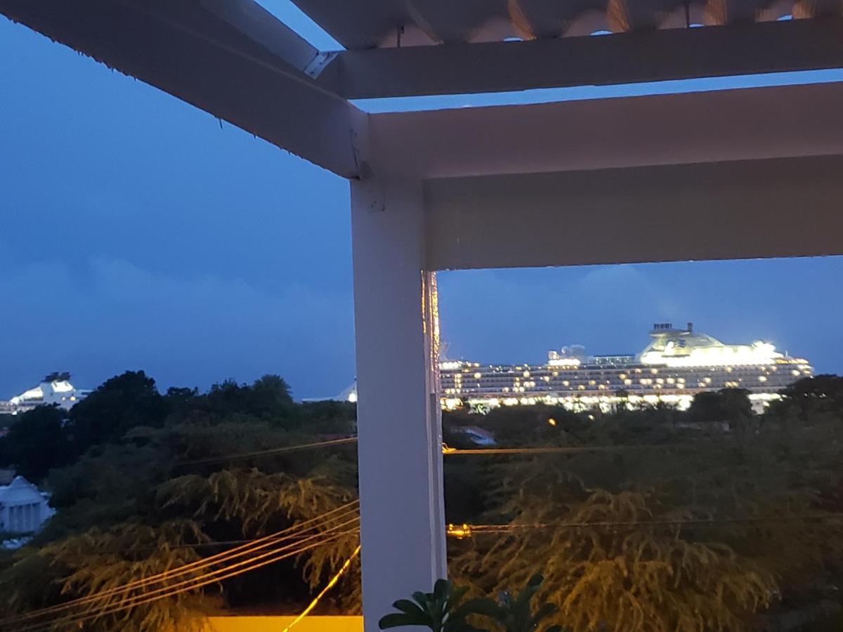 Mustique Suites Curacao Willemstad Exterior photo